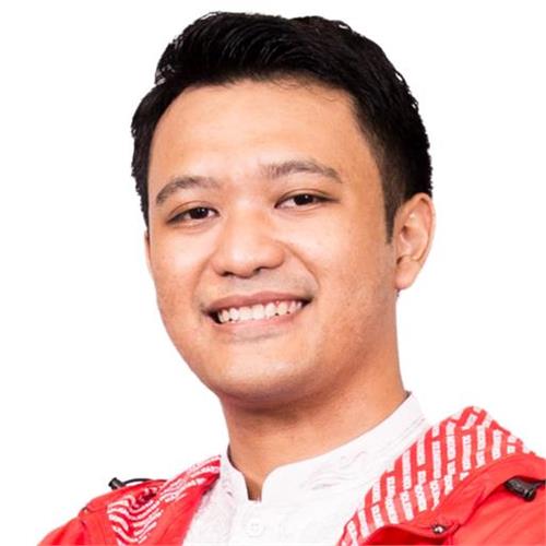 Let's Learn English Through Fun And Enjoyable Activities!. Muhammad Rifki