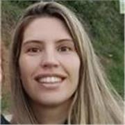 Profesora licenciada en Comunicación Audiovisual, con más de 5 años de experiencia en fotografía, imparte clases online/presencial