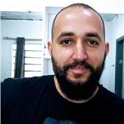Sou o professor Anderson de Filosofia. Graduado na Universidade Estadual de Londrina, uma das mais renomadas universidades do país. Além disto possuo cerca de sete anos de experiência com docência.
Somado a isto me defino com uma pessoa inquieta, que est