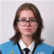 Graduada en Traducción e Interpretación con dos años de experiencia dando clases particulares a niños y estudiantes.