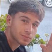 diplomato come perito chimico alla scuola superiore IIS Galileo Galilei, offro lezioni a basso prezzo per studenti delle superiori