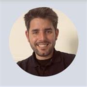 Soy ingeniero y trabajo actualmente en industria. Me encanta dedicar parte de mi tiempo a dar clases de matemáticas online