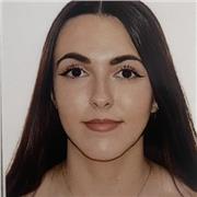 ¡Hola! Soy técnica superior en educación infantil, y también tengo el título de bachillerato científico. Ahora estoy estudiando otro grado superior de imagen para el diagnóstico y medicina nuclear. Me considero una chica paciente y con buena mano para ens