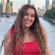 Soy monitora de ocio y tiempo libre y estudiante de ingeniería electrónica. También he sido profesora particular