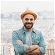 Profesor de italiano madrelengua con varios años de experincia imparte clases de italiano para todos los niveles en linea y presen