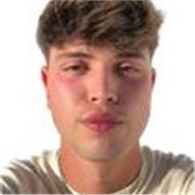 Titulado en Historia con más de cuatro años dando clases partículares de Lengua Castellana y Literatura