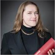Geduldige, engagierte Nachhilfelehrerin mit Sprach- und Jurahintergrund. Klar, strukturiert und motivierend im Unterricht.