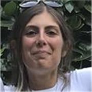 Docente di lingue, attualmente di Spagnolo. Preparata, con esperienza decennale e referenziata, anche per lingue Francese e Inglese per tutti i corsi di studio -medie, superiori e università- incluso livello professionale