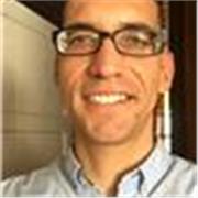 Profesor de Filosofía imparte clases en línea