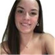 Soy cariñosa y responsable, estudio Educación Infantil, y quiero cuidar y enseñar a niños con juego, apoyo y cariño.