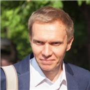 Native Russian speaker with 20+ years' international experience offering engaging online Russian lessons for all levels