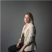 Profesora de apoyo de online. La mejor forma de aprender español sin moverte de casa