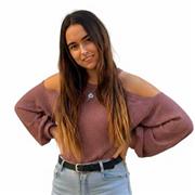 Profesora de diferentes asignaturas para niños primaria y ESO.