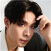 Having a certificate in Mandarin Chinese,Has obtained a master's degree in applied psychology in China