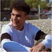 Sono un ragazzo di 22 anni con la passione per lo spazio e il cinema.
Andrò a studiare Fisica all'università.