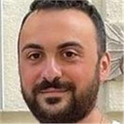Ricercatore universitario impartisce lezioni di italiano, storia e linguistica