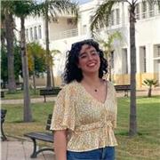 An enthusiastic friendly teacher who aims to help students succeed