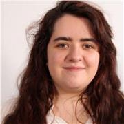 Profesora de dibujo recién graduada y con muchas ganas de compartir su pasión por el arte. Imparto a todas las edades, especializada en el dibujo manga digital dirigido a Jóvenes y Jóvenes adultos