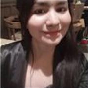 Profesor de Ingles imparte clsses a niños de edad escolar a travez juegos y dinamicas