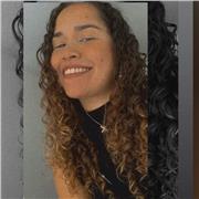 Pedagoga pela Universidade Federal Fluminense. Professora do ensino fundamental e de reforço escolar