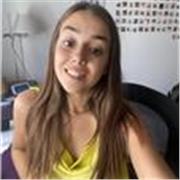Titulada en la ESO el año 2021. Posteriormente, graduada en bachillerato científico y actualmente estudiante de Odontología.