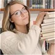 Insegnante certificata di lingue e letterature straniere