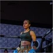 Competidora en activo de Muay Thai. Ofrezco clases personales para que ganes seguridad a la vez que consigues tu mejor versión