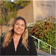 profesora de ingles y una hablante nativa de ingles
