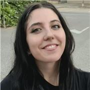 ¡Hola! Me llamo Cristina y soy profesora titulada en español e inglés como lengua extranjera. Tengo 4 años de experiencia en la enseñanza de idiomas. Imparto clases de español y de inglés