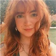 Profesora de pintura con 5 años de experiencia ofrece clases particulares para niños y adultos en Valencia.