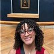 Hello! I'm an english teacher with more than seven years of experience. I provide online english lessons to students of all ages.