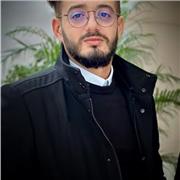 Je ss un étudiant en préparation d’un master spécialisé en plus je suis Professeur donnant des cours pour des collégiens