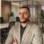 Formateur en informatique expérimenté propose des cours à des élèves ou personnes qui souhaitent progresser en informatique. 