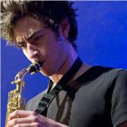 Professeur de musique et producteur de musique électronique offre des cours de production musicale (Ableton), de mixage, de piano et de solfège