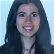 Maestra, con experiencia en clases particulares impartidas en la Cruz roja durante 3 años. Además, con implantación de las TIC