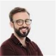 Imparto clases de apoyo a un alumno y le explico cualquier duda