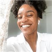 Professeur particulier qui donne des cours de soutien scolaire