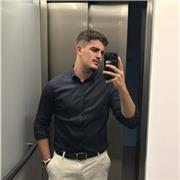 Estudiante de administración y dirección de empresas con ganas de enseñar.