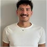 Profesor bilingüe con 10 años de experiencia viviendo en Canadá ofrece clases particulares de inglés conversacional en Madrid.