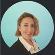 Licenciada en Historia con Máster de Profesorado (MAES). Opositando para profesora de Secundaria