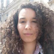 Enseignante en licence de biologie à l'Université. Propose des cours particuliers pour partager la passion pour la science.