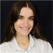 Joven con muchas ganas de cuidar y acompañar a niños/as cuando los padres no pueden, ayudándoles en los deberes,etc.