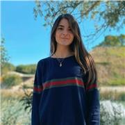 Profesora de Plástica y Dibujo válida para impartir clases a niños de todas las edades