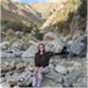 Estudiante avanzada en psicología brinda clases a adolescentes e ingresantes a la universidad