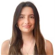 Estudiante de Economía da clases de Matemáticas e Inglés con certificado C1. Clases a niños de 5 a 16 años. 
