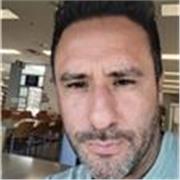 Profesor titulado en linguistica con experiencia en enseñanza del español.