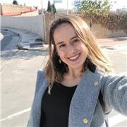 Graduada en Magisterio primaria bilingüe y el máster de enseñanza  bilingüe me ofrezco a dar clase tanto de ingles como español
