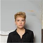 Soy diseñadora, fotógrafa y audiovisual. Mi especialidad es editar. Daría a clases a todas las edades