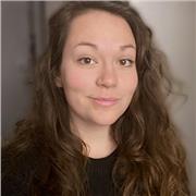 Diplômée d'un master en biotechnologie, donne des cours en distantiel de sciences niveau college/lycée et biologie niveau licence (biologie moléculaire, génétique, biotechnologies)