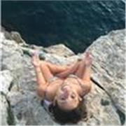 Profesora de Yoga para todas las edades y para todos los cuerpos.